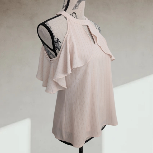 Candie's gold pinstripe tank top - Picture 2 of 9